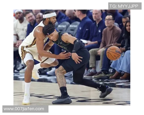 勇士与鹈鹕激战正酣精彩图文直播全程回顾与分析